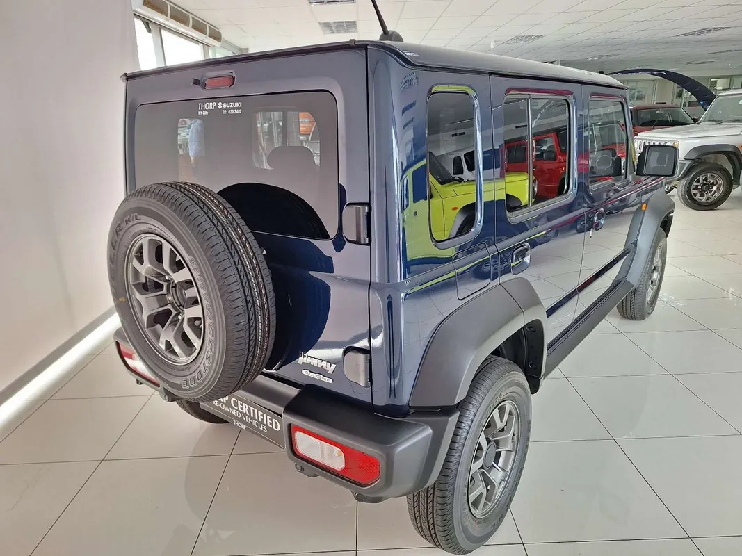 Suzuki Jimny 1.5 GLX Auto 5Dr - Image 5