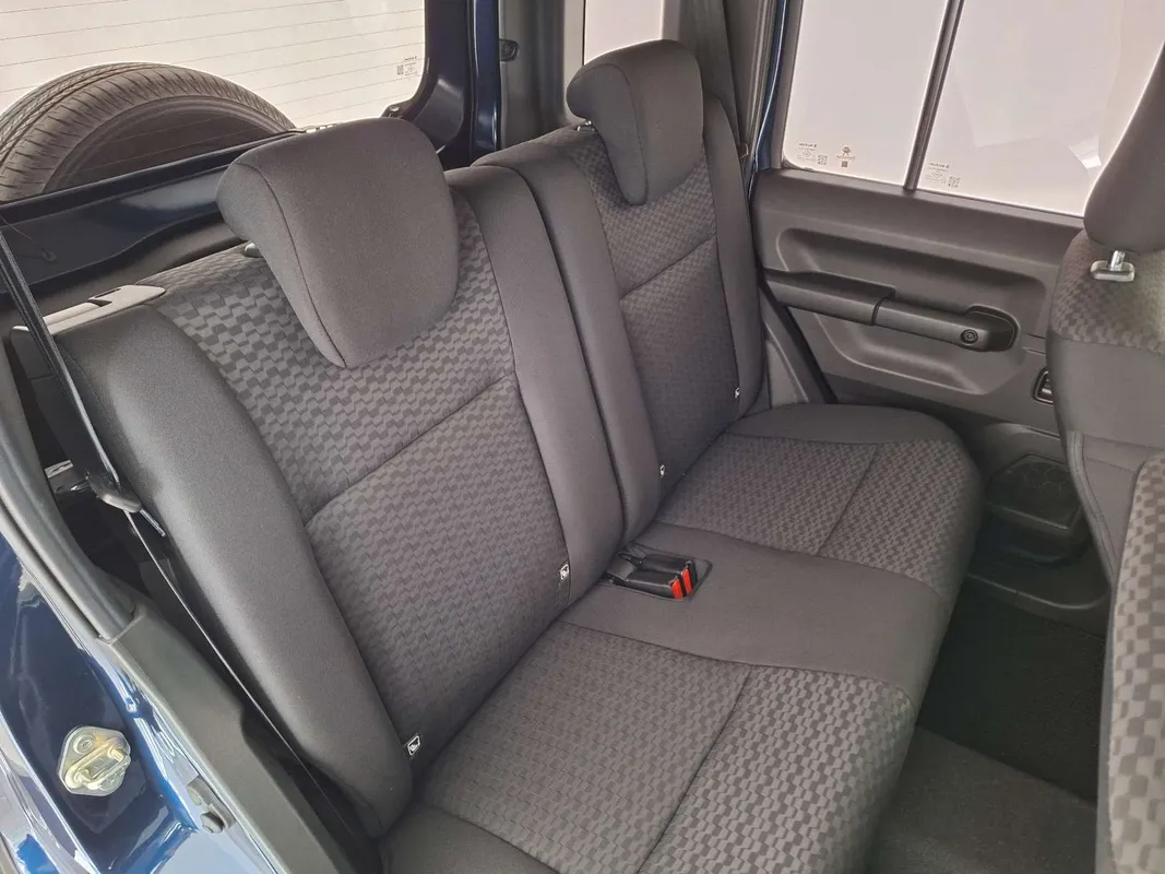 Suzuki Jimny 1.5 GLX Auto 5Dr - Image 8