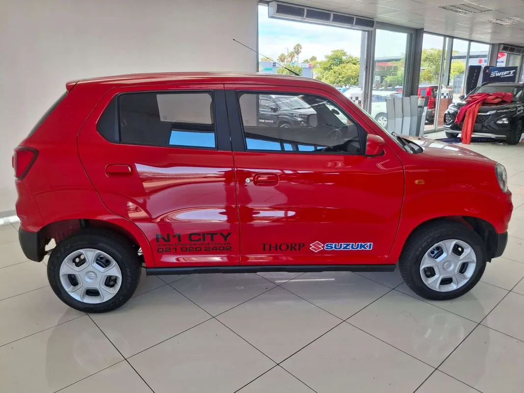 Suzuki S-Presso 1.0 GL - Image 2