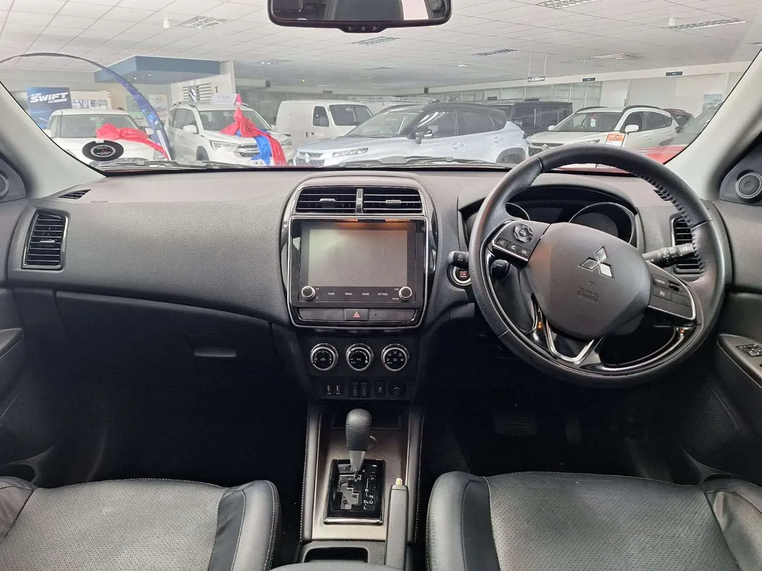 Mitsubishi ASX 2.0 LS CVT - Image 10