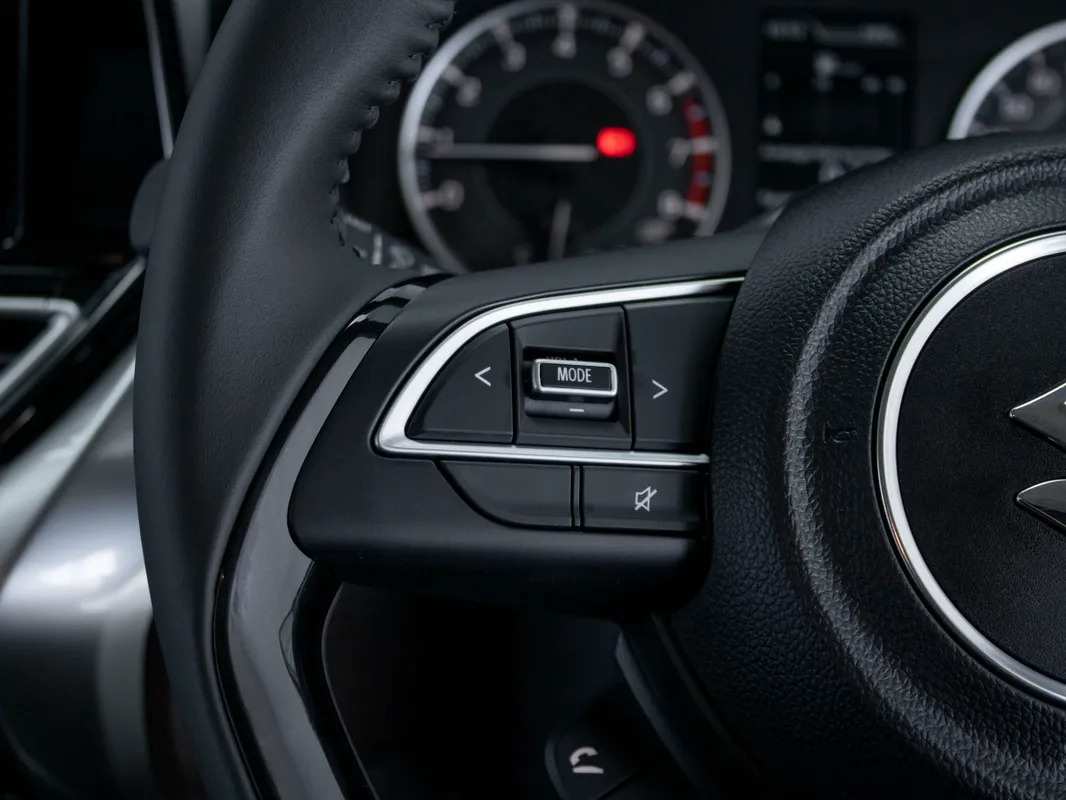 Suzuki Fronx 1.5 GLX 5MT - Image 3