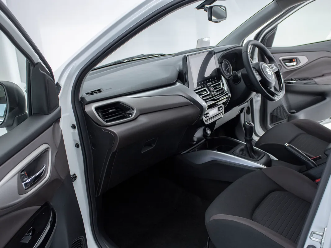 Suzuki Fronx 1.5 GLX 4-Auto - Image 2