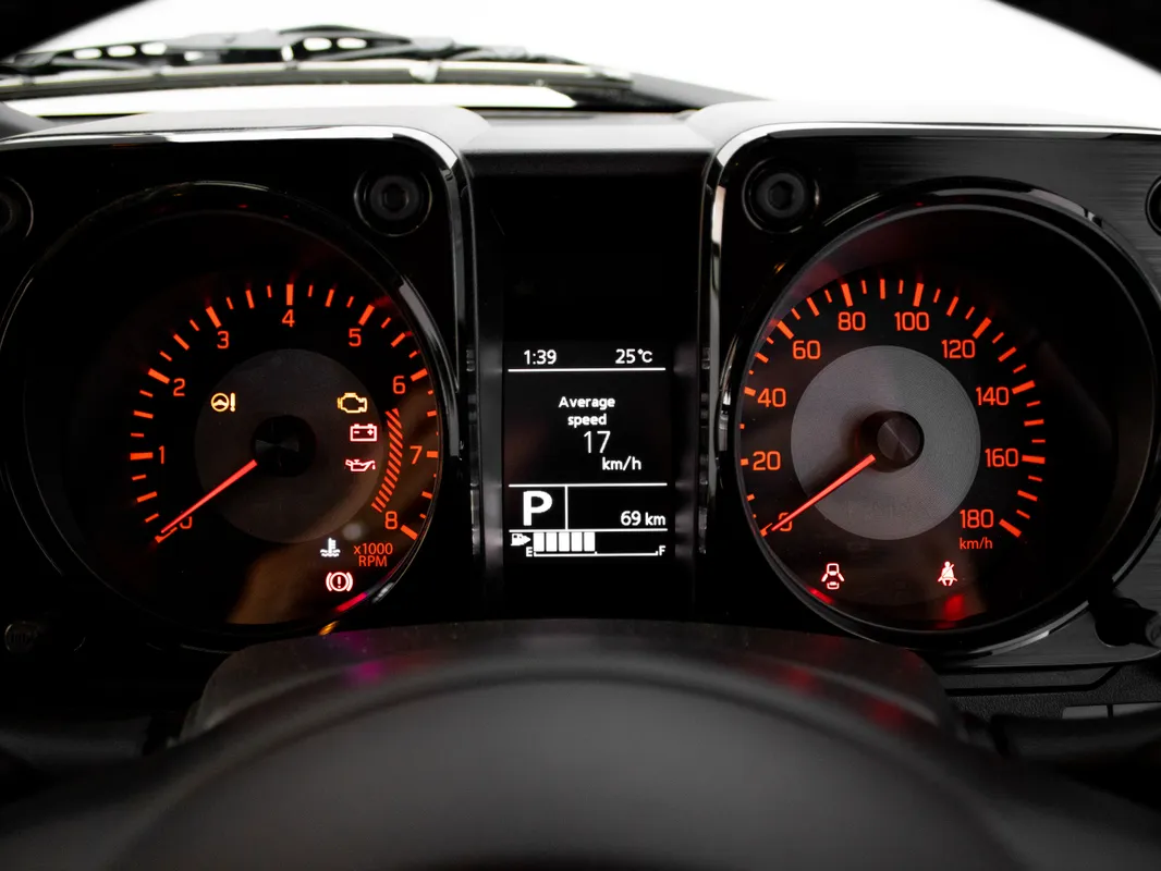 Suzuki Jimny 1.5 GLX Auto 5Dr - Image 10