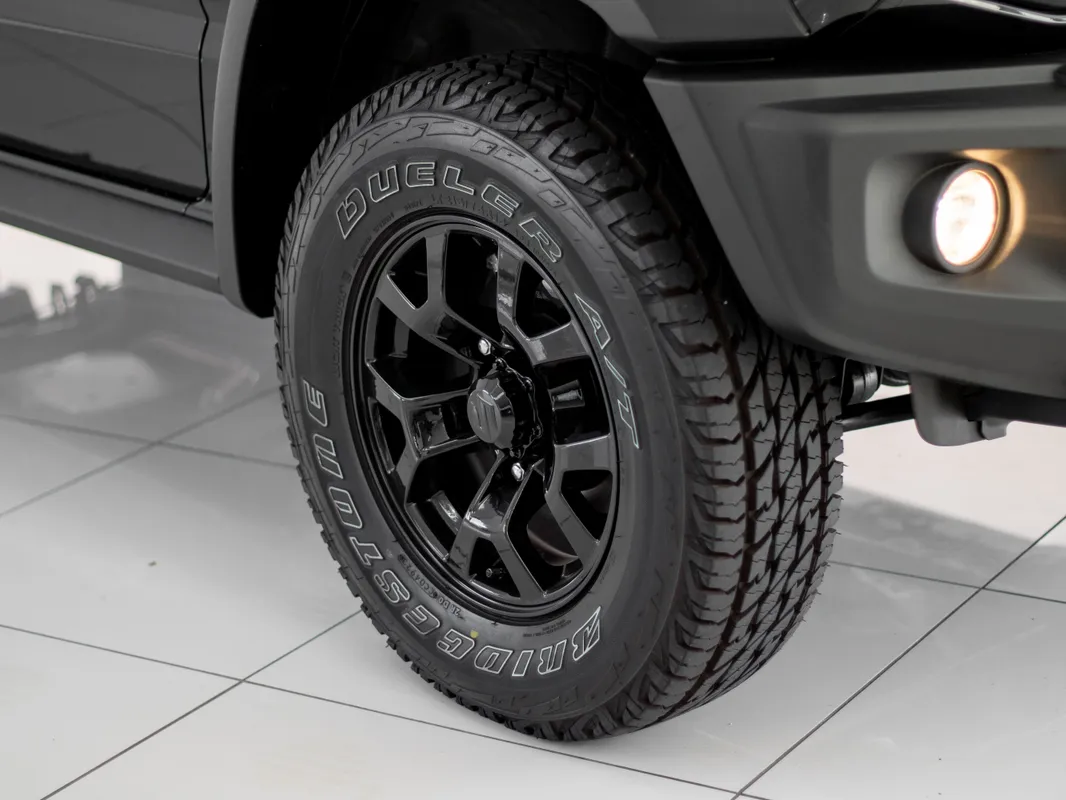 Suzuki Jimny 1.5 GLX 5Dr - Image 8