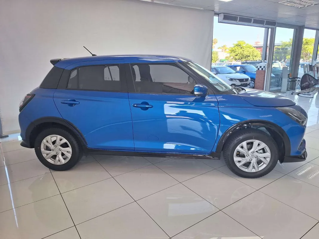 Suzuki Swift 1.2 GL+ CVT - Image 2