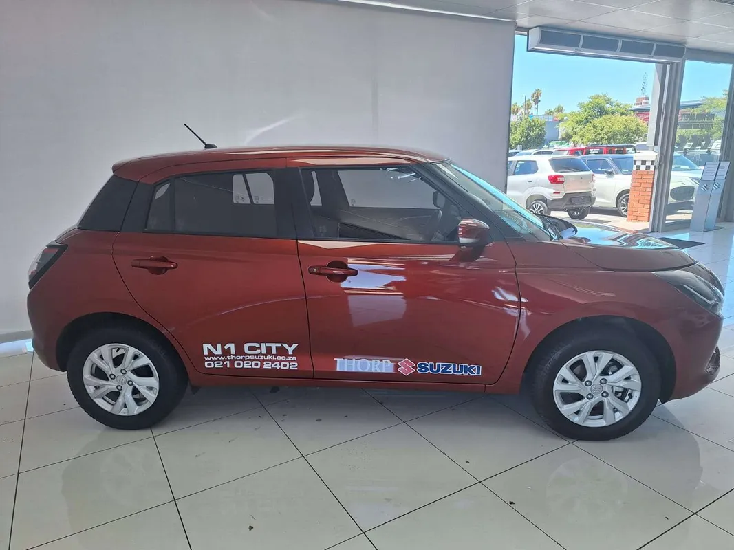 Suzuki Swift 1.2 GL+ CVT - Image 4