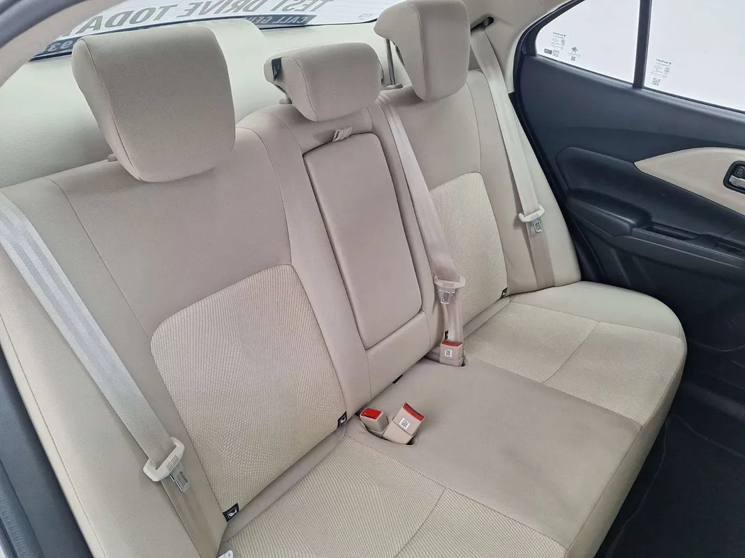 Suzuki Dzire 1.2 GL+ CVT - Image 7