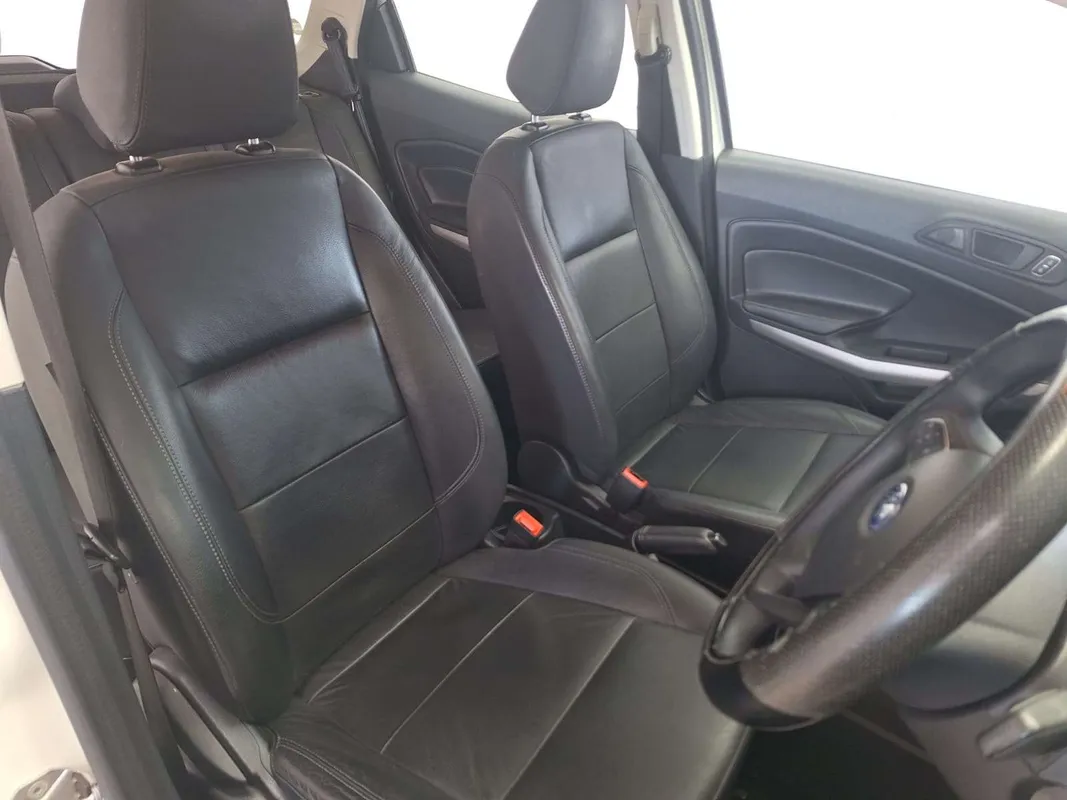 Ford EcoSport 1.5TDCi Ambiente - Image 8