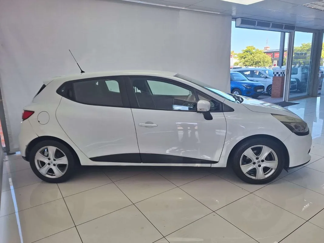 Renault Clio 66kW turbo Expression - Image 2