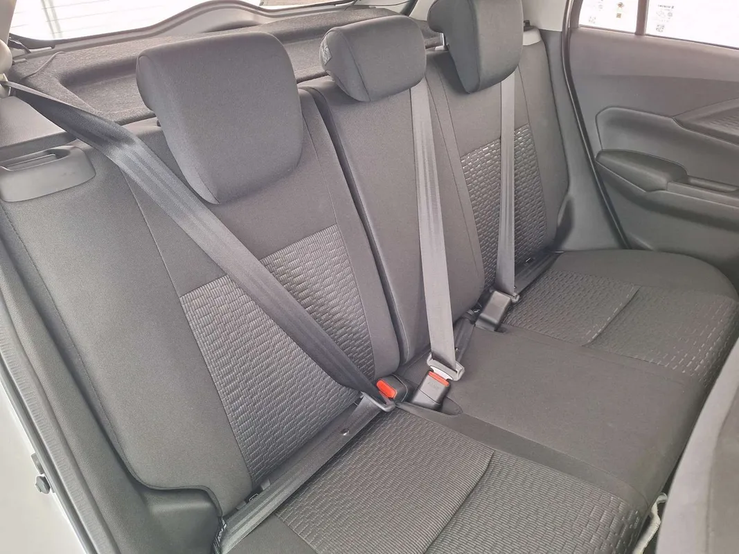 Suzuki Swift 1.2 GL+ MT - Image 8