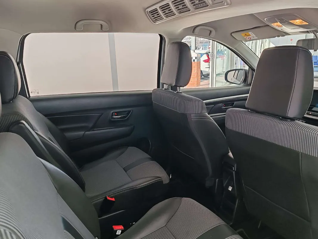 Suzuki XL6 1.5 GL 5MT - Image 8