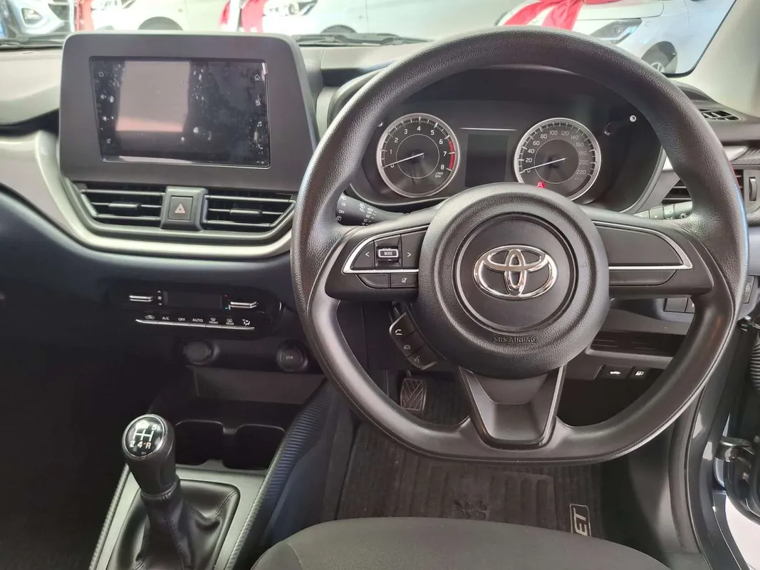 Toyota Starlet 1.5 Xs - Image 9