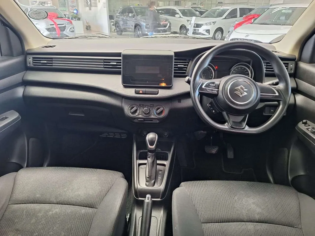 Suzuki Ertiga 1.5 GL Auto - Image 9
