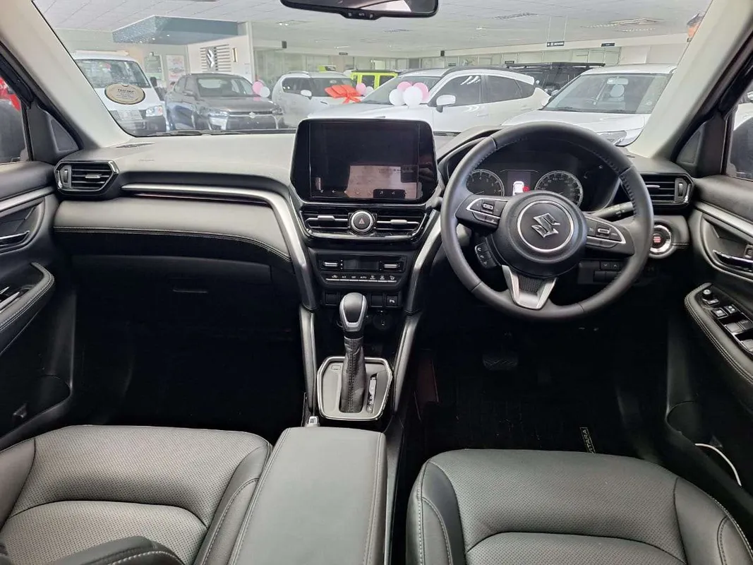Suzuki Grand Vitara 1.5 GLX Auto - Image 8