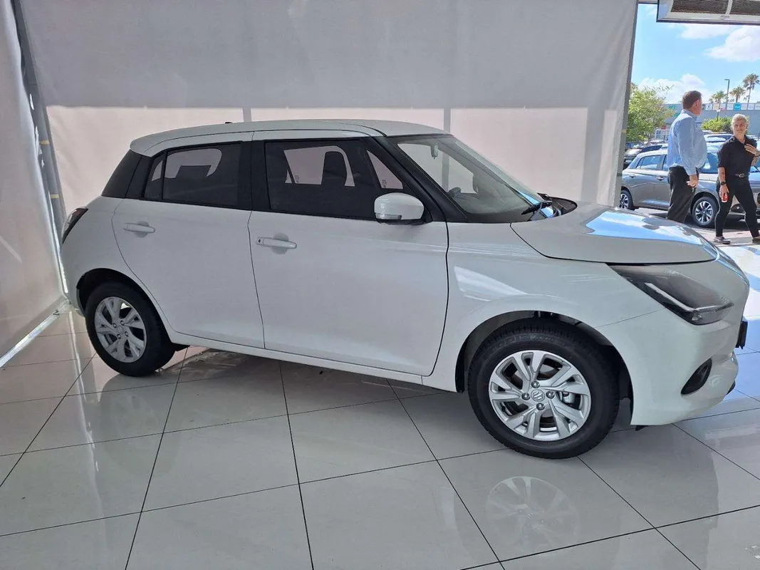 Suzuki Swift 1.2 GL+ MT - Image 2