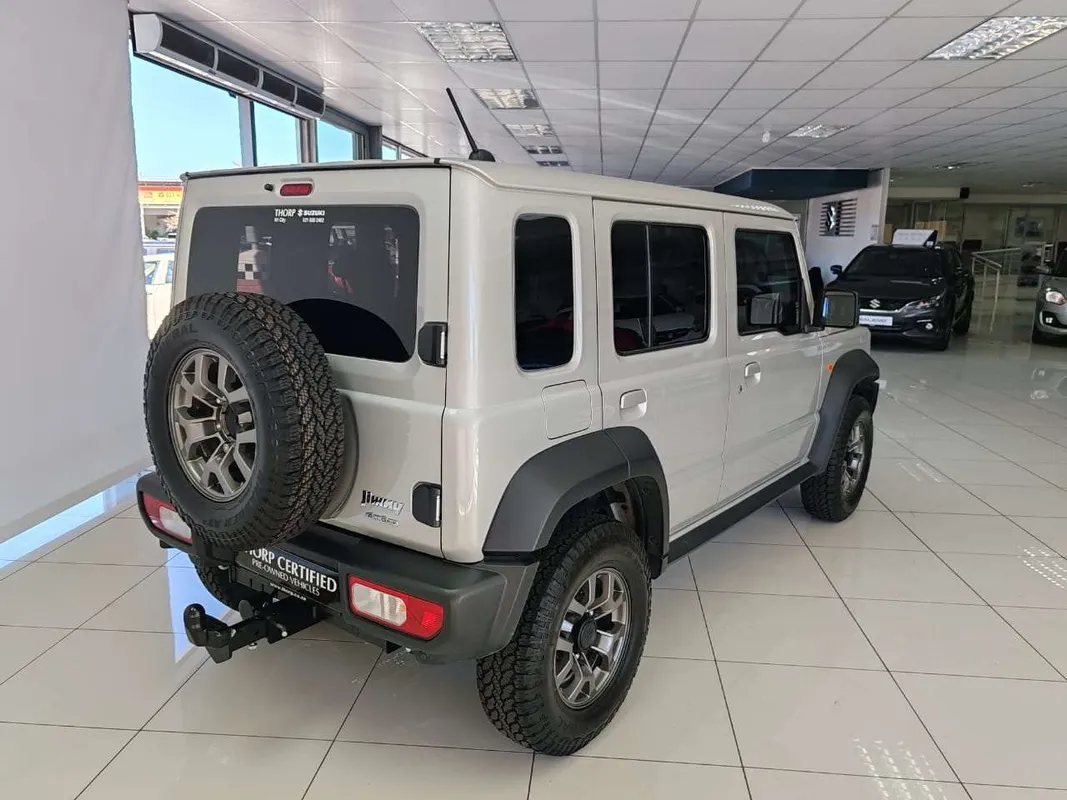 Suzuki Jimny 1.5 GLX Auto 5Dr - Image 5