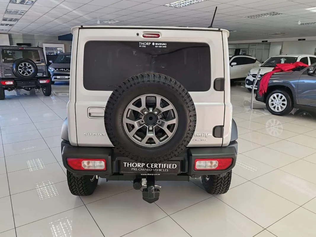 Suzuki Jimny 1.5 GLX Auto 5Dr - Image 6