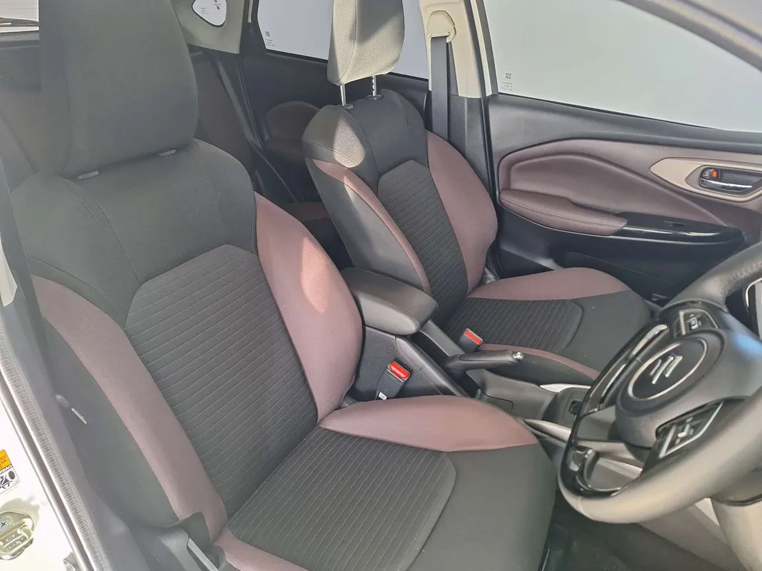 Suzuki Fronx 1.5 GLX 4-Auto - Image 8