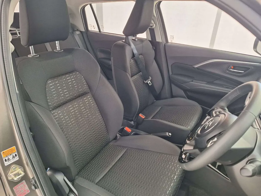 Suzuki Swift 1.2 GLX CVT - Image 8