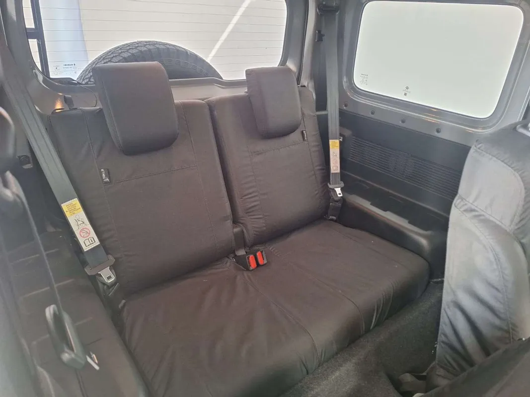 Suzuki Jimny 1.5 GLX Auto - Image 8