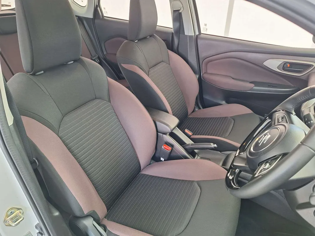 Suzuki Fronx 1.5 GL 4-Auto - Image 9