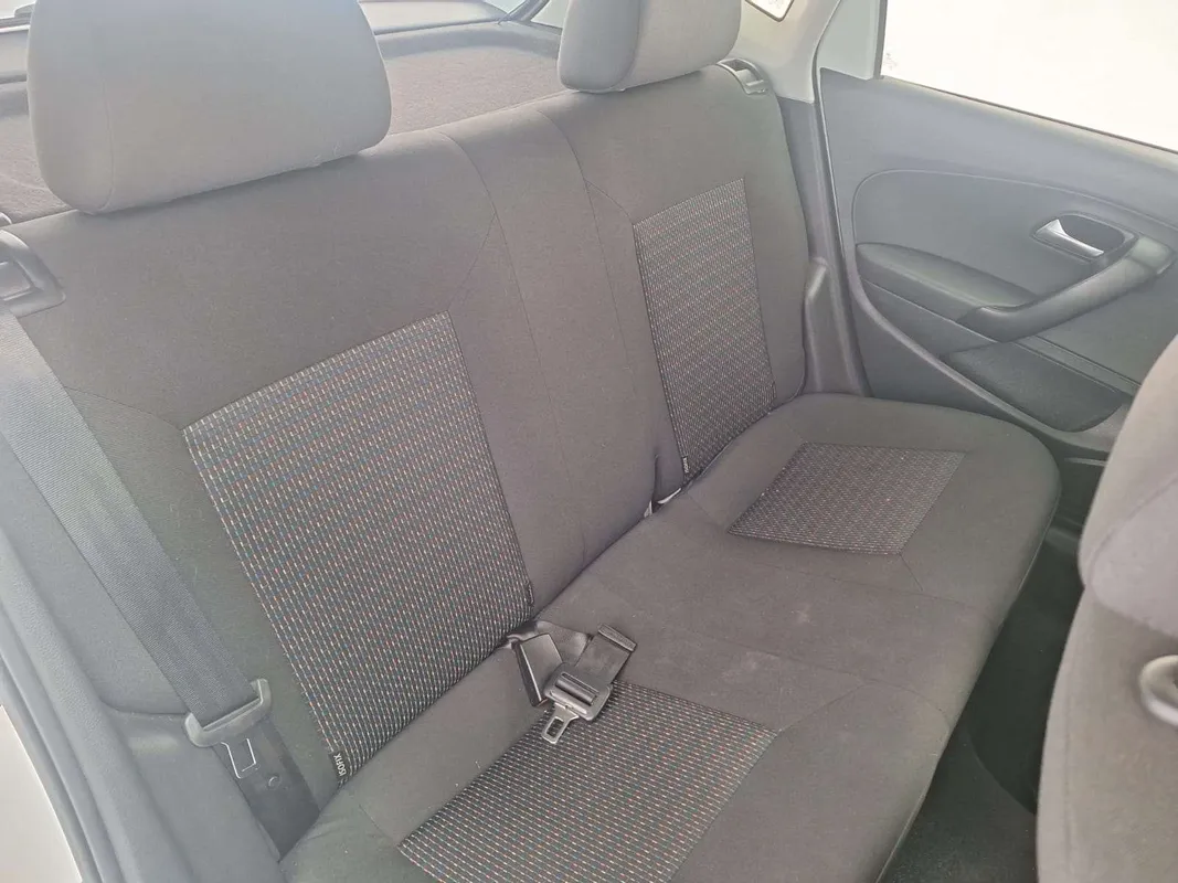 Volkswagen Polo Vivo hatch 1.4 Trendline - Image 8