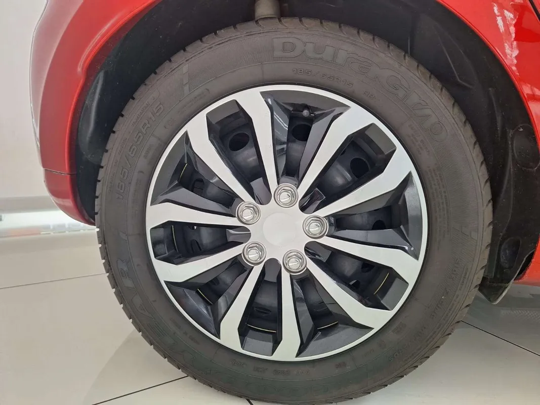 Renault Clio 66kW turbo Authentique - Image 7