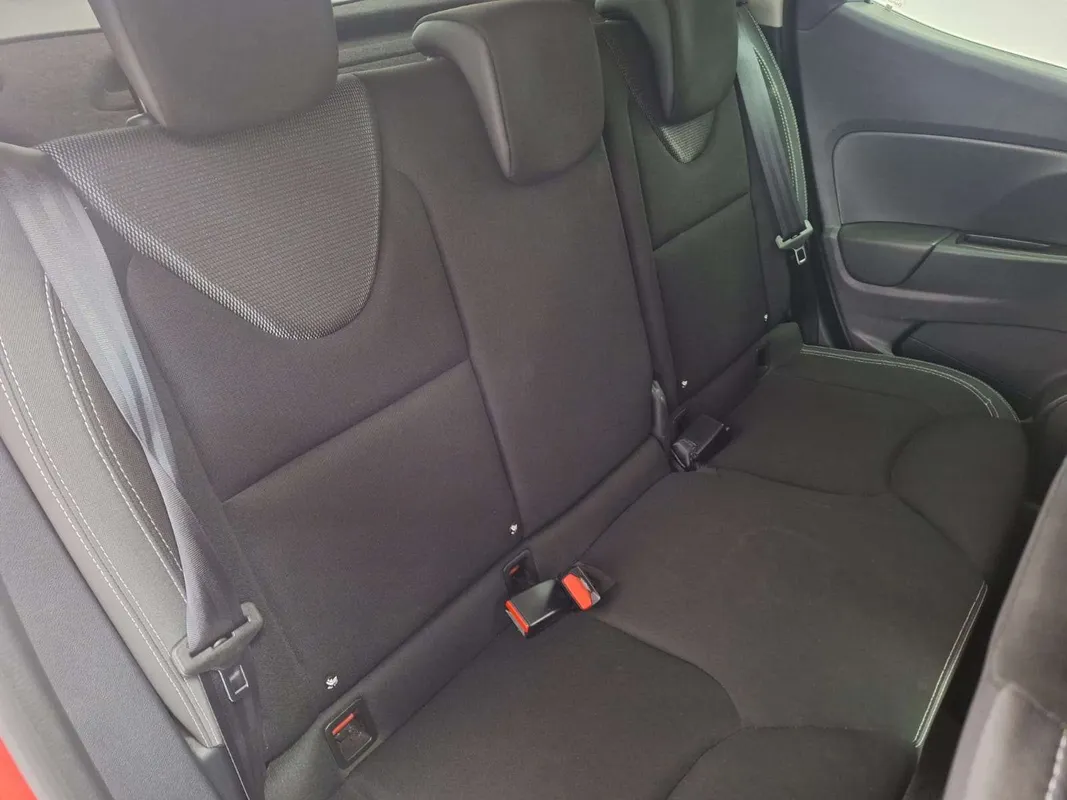 Renault Clio 66kW turbo Authentique - Image 8