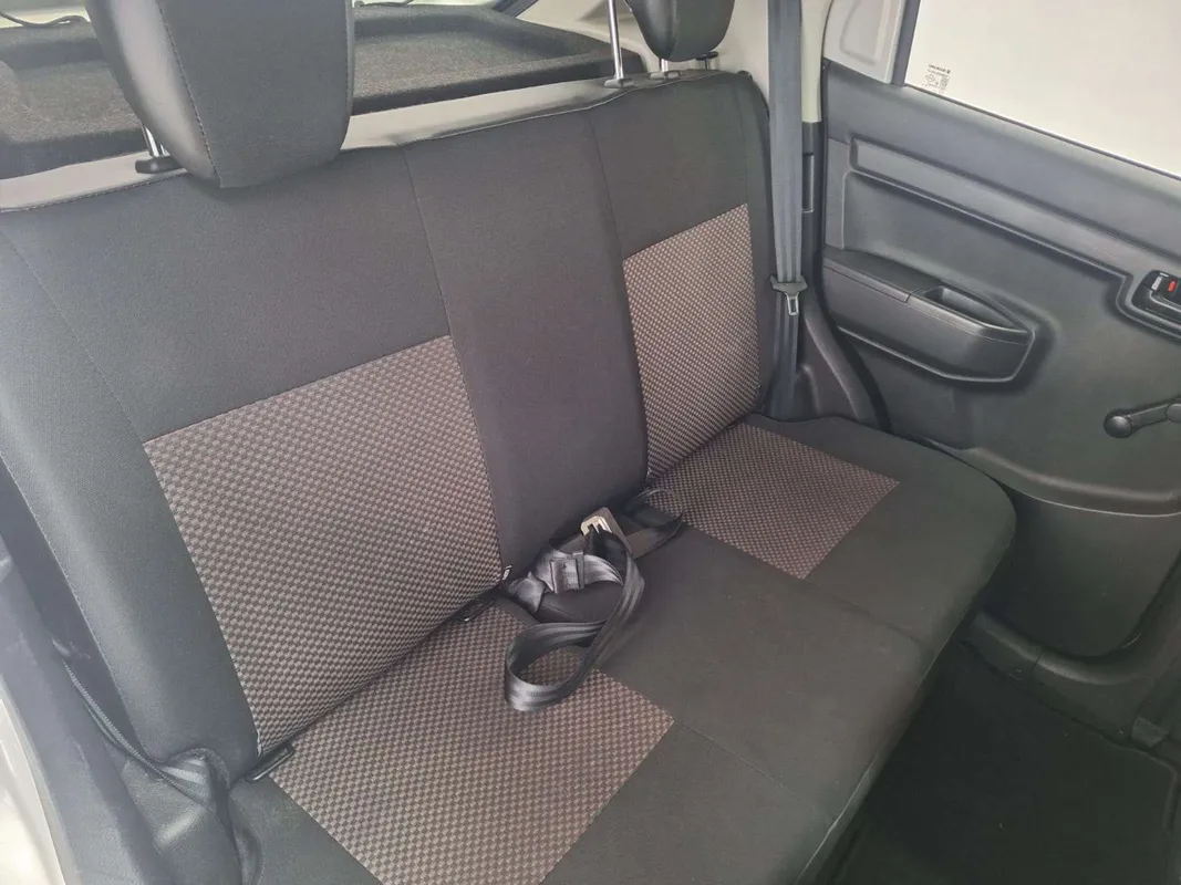 Suzuki S-Presso 1.0 GL+ AMT - Image 8