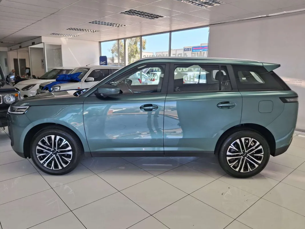 JAECOO J5 1.5T Glacier - Image 4