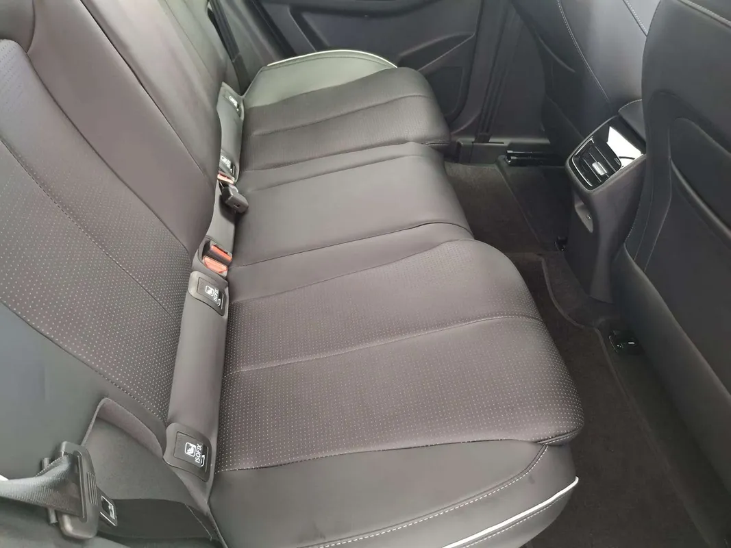 JAECOO J5 1.5T Glacier - Image 10