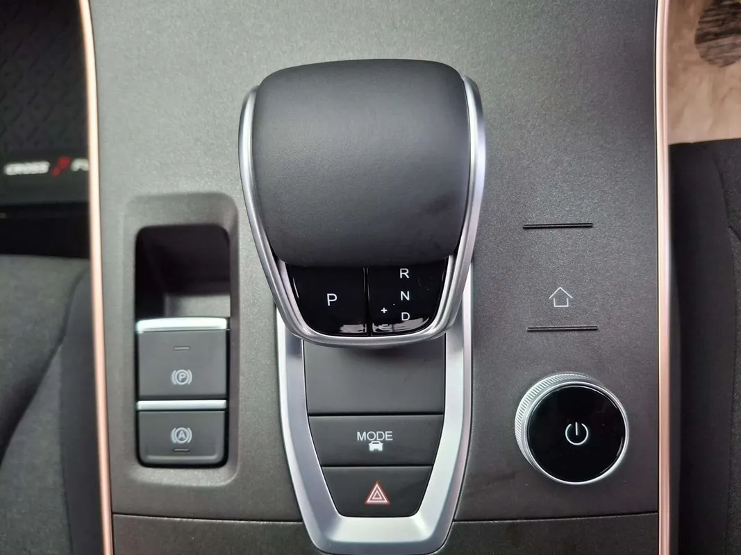 OMODA C5 1.5T Street + - Image 13