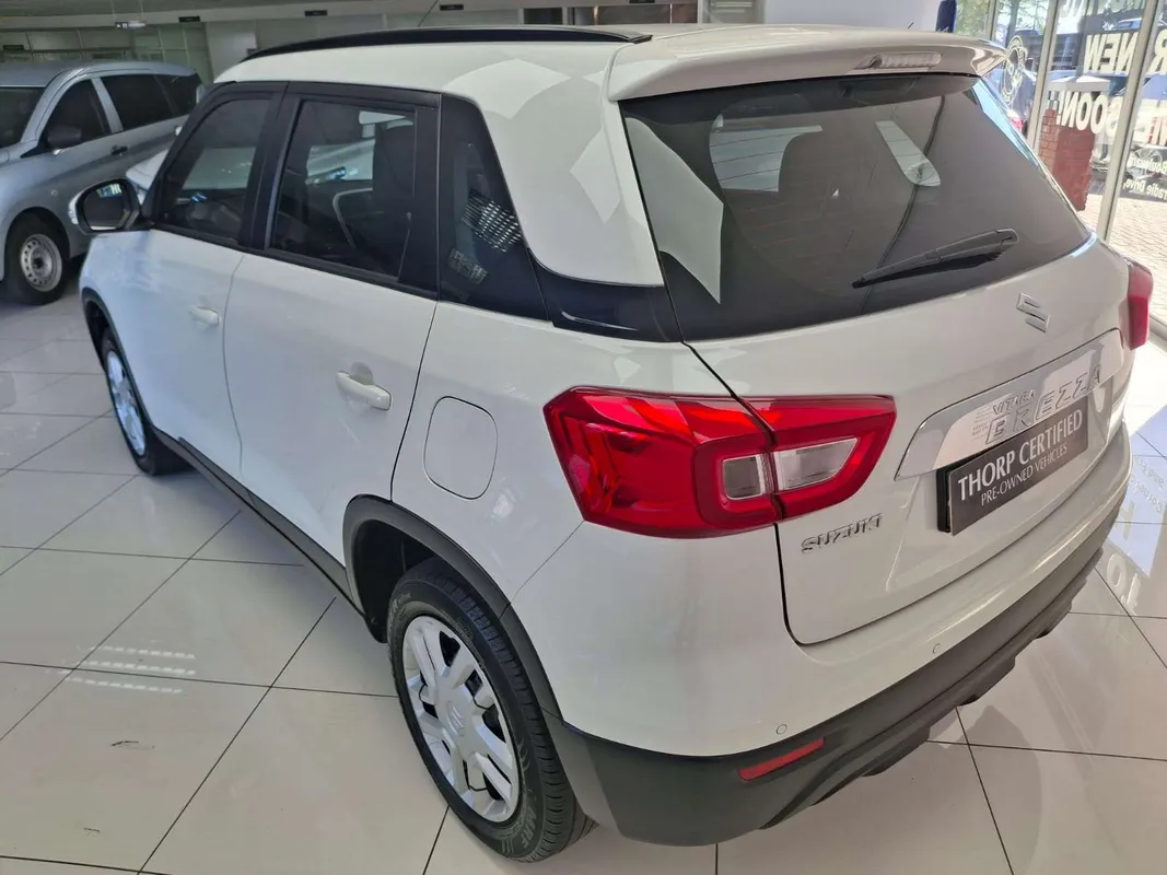 Suzuki Vitara Brezza 1.5 GL A/T - Image 7