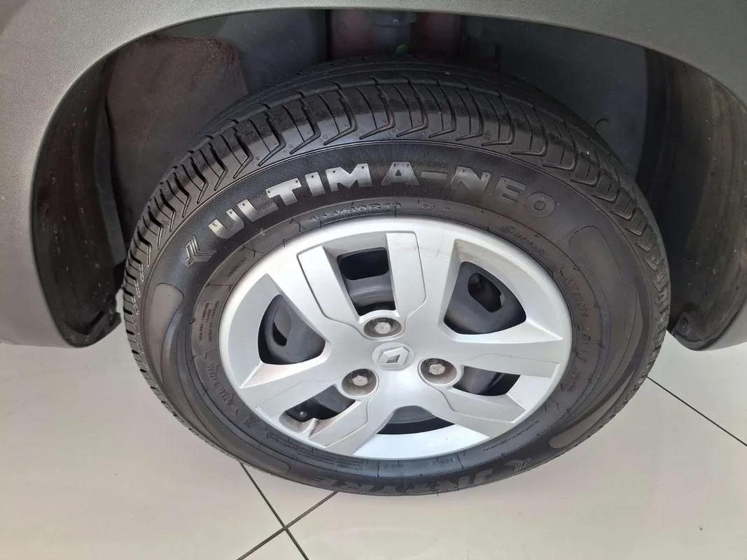 Renault Kwid 1.0 Dynamique 5DR - Image 9