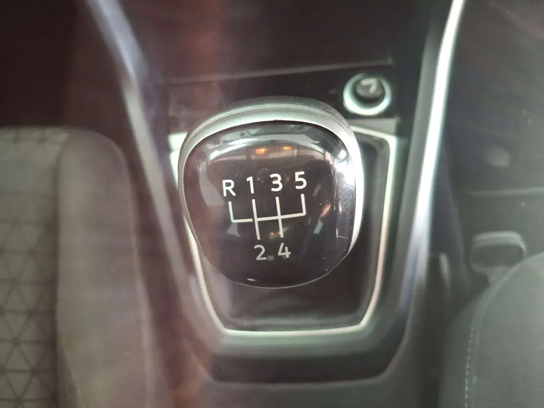 Volkswagen T-Cross 1.0 TSI Comfortline 70kW - Image 12