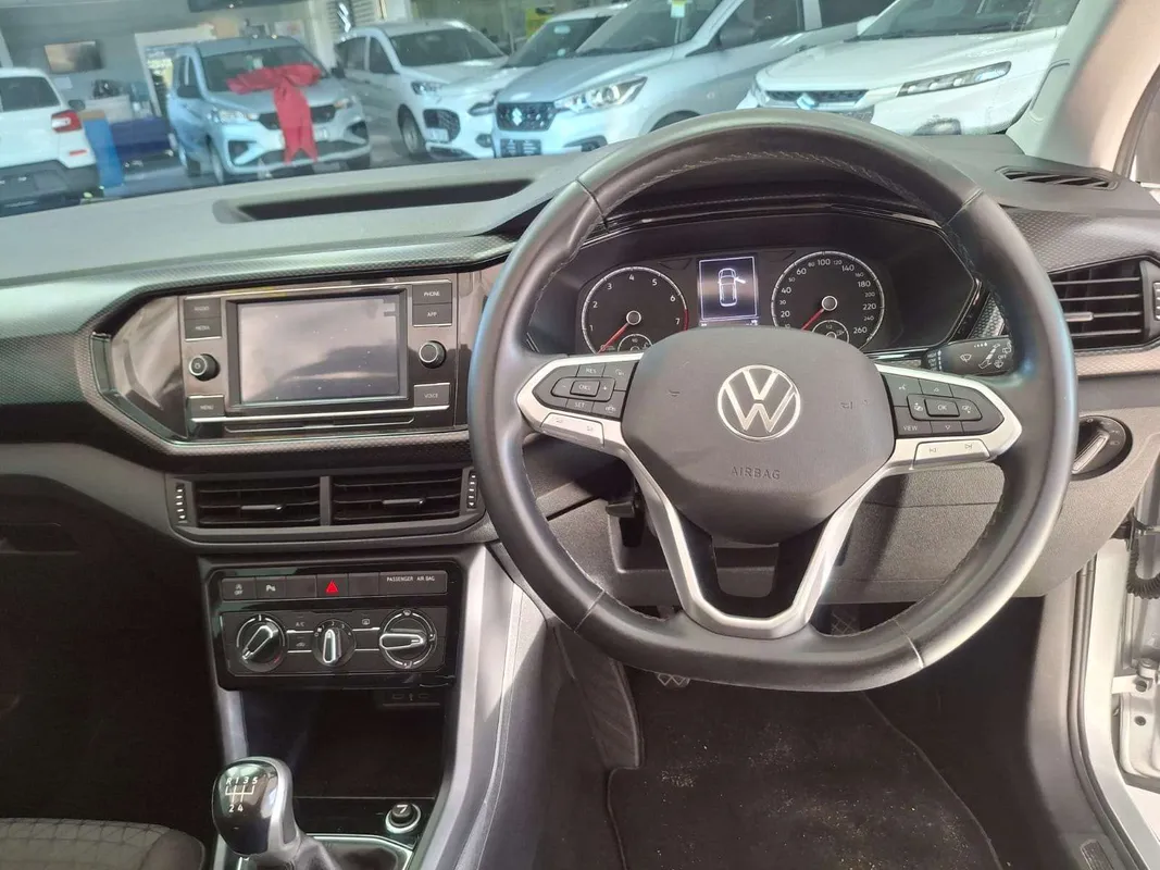 Volkswagen T-Cross 1.0 TSI Comfortline 70kW - Image 14