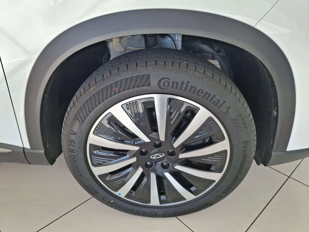 Chery Tiggo 8 1.5T CSH Apex DHT (PHEV) - Image 9