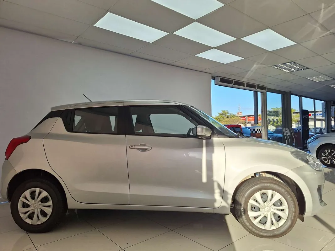 Suzuki Swift 1.2 GL - Image 2
