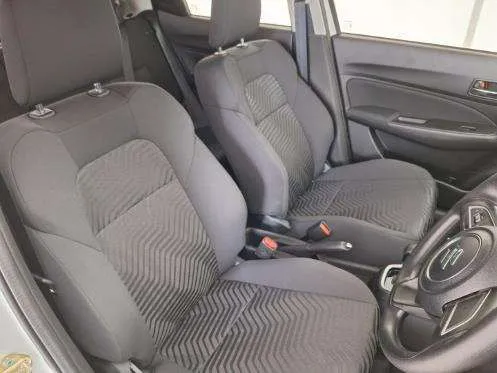 Suzuki Swift 1.2 GL - Image 9