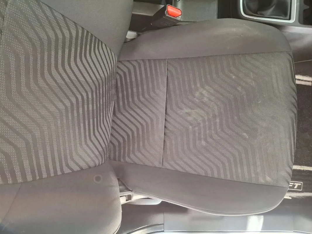 Suzuki Swift 1.2 GL - Image 10