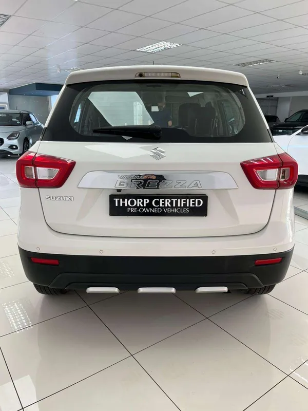 Suzuki Vitara Brezza 1.5 GL S-Edition - Image 6
