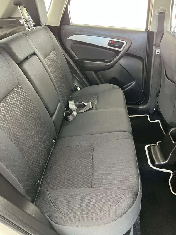 Suzuki Vitara Brezza 1.5 GL S-Edition - Image 8