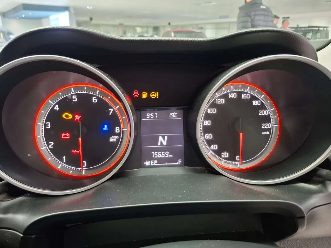 Suzuki Swift 1.2 GL AMT - Image 9