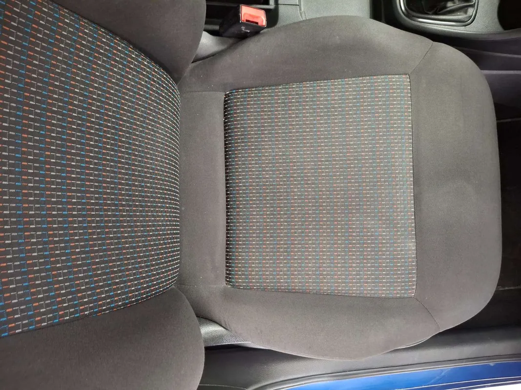 Volkswagen Polo Vivo hatch 1.4 Trendline - Image 11
