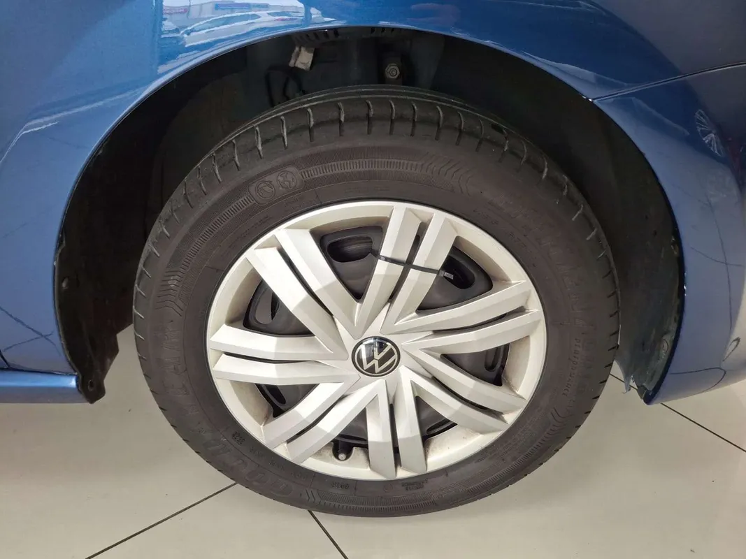 Volkswagen Polo Vivo hatch 1.4 Trendline - Image 9