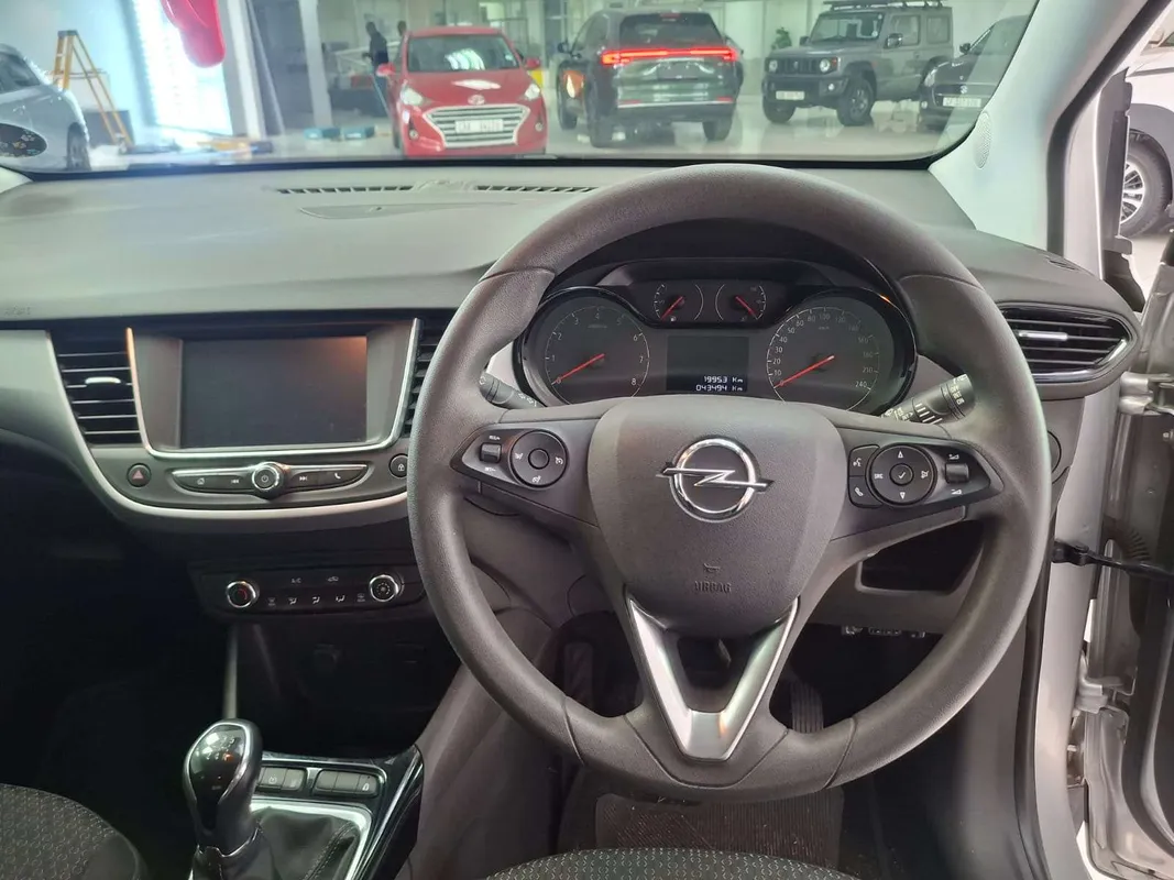 Opel Crossland X Essentia 1.2N - Image 14