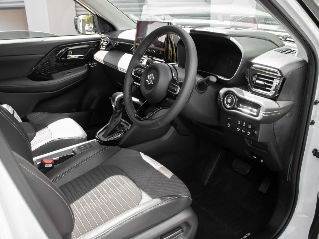 Suzuki Across 1.5i GL 5MT - Image 9