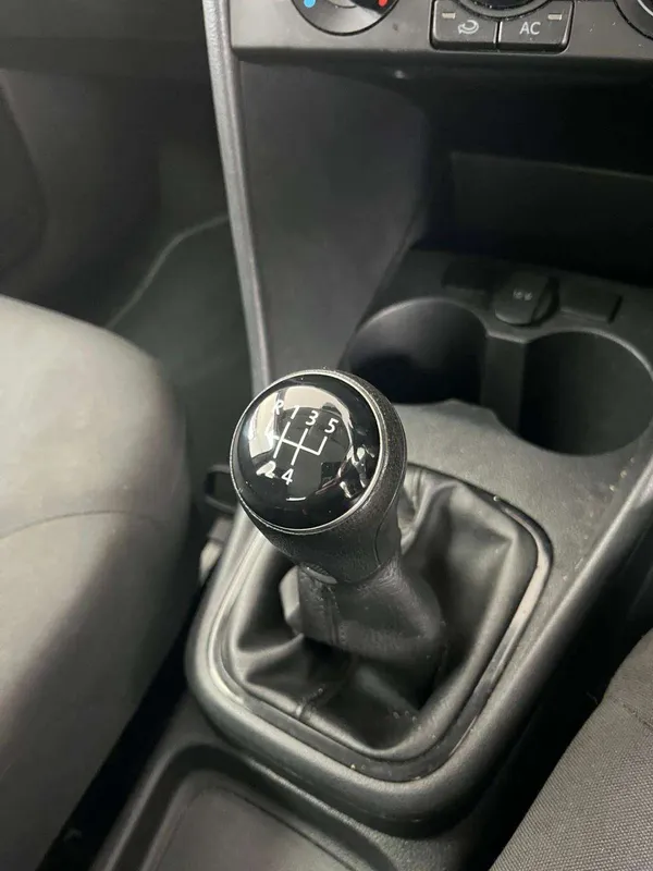 Volkswagen Polo Vivo hatch 1.4 Trendline - Image 12