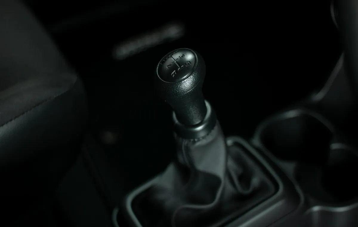 Suzuki S-Presso 1.0 GL MT - Image 7