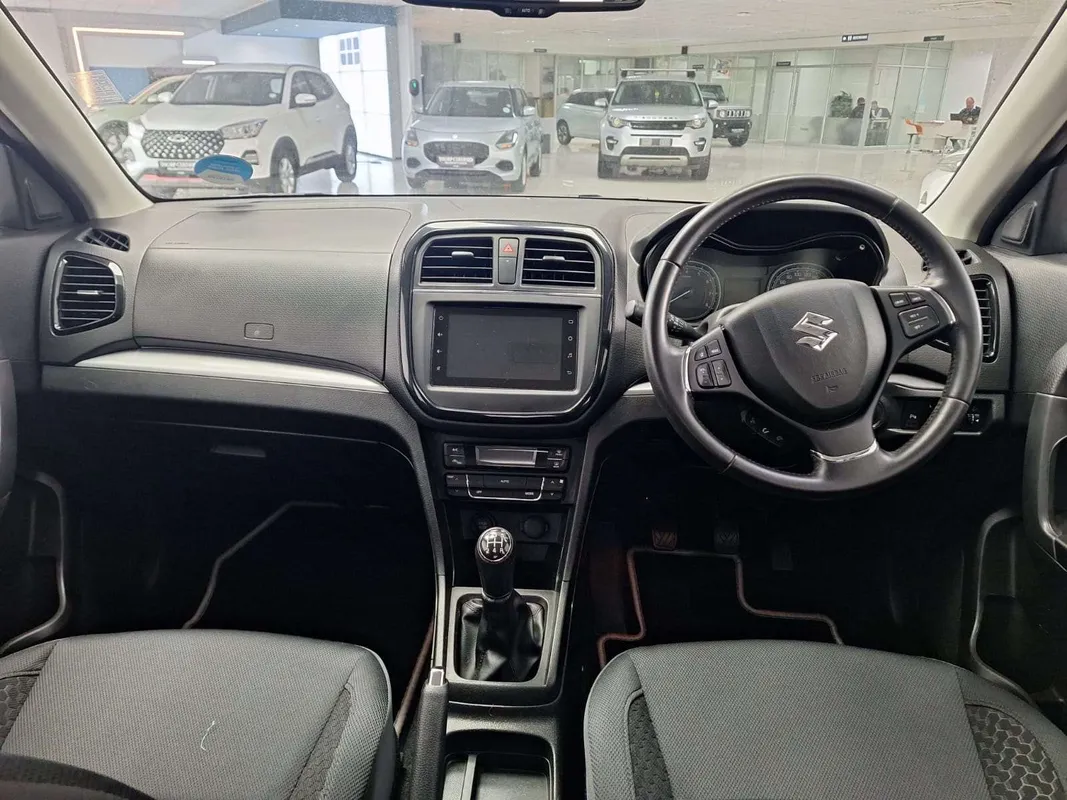 Suzuki Grand Vitara 1.5 GLX - Image 12